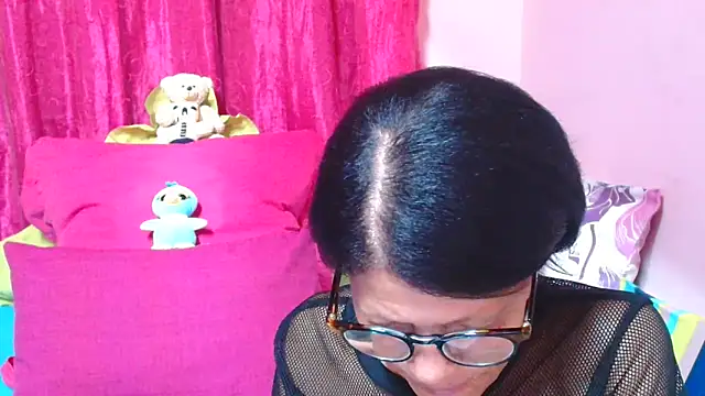 Snapshot of SLUTTYROXY chatting on February 4, 2026, 5:52 pm SLUTTYROXY online show from February 4, 2026, 5:52 pm