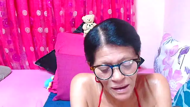 Snapshot of SLUTTYROXY chatting on February 18, 2026, 8:38 pm SLUTTYROXY online show from February 18, 2026, 8:38 pm