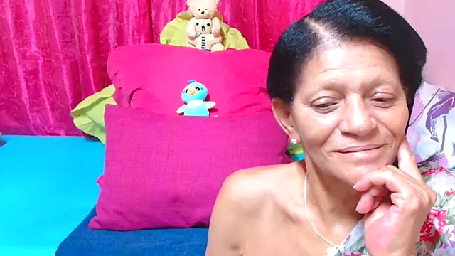 Snapshot of SLUTTYROXY chatting on February 6, 2026, 3:52 pm SLUTTYROXY online show from February 6, 2026, 3:52 pm