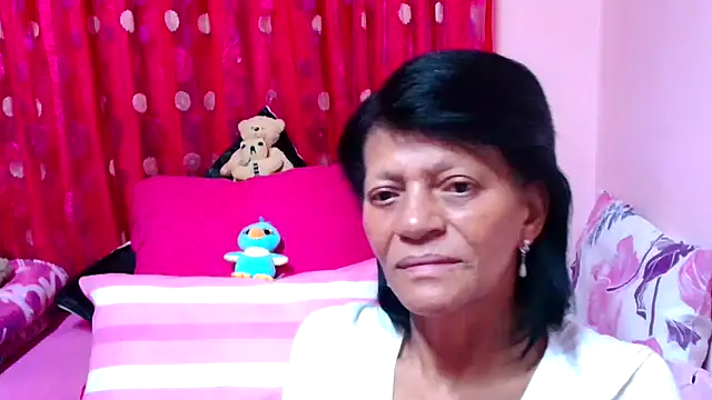 SLUTTYROXY online show from November 3, 2025, 5:05 pm