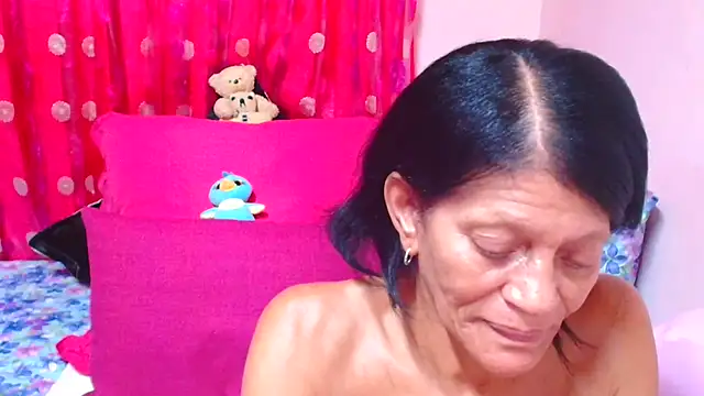 SLUTTYROXY online show from March 19, 2026, 6:35 am