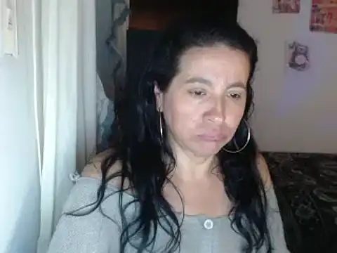 Snapshot of stefilove10 chatting on March 7, 2025, 6:00 pm stefilove10 online show from March 7, 2025, 6:00 pm