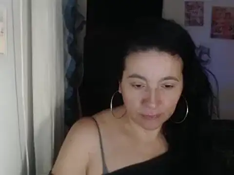 Snapshot of stefilove10 chatting on March 14, 2025, 1:13 pm stefilove10 online show from March 14, 2025, 1:13 pm