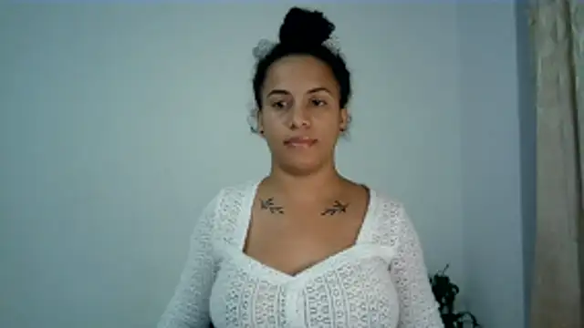 Snapshot of isa_bellaxx chatting on February 24, 2026, 5:52 am isa bellaxx online show from February 24, 2026, 5:52 am