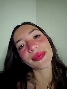 Snapshot of loveuu-bae chatting on December 5, 2025, 1:16 am loveuu-bae online show from December 5, 2025, 1:16 am