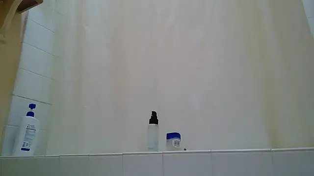 Snapshot of UncutHammer69 chatting on September 11, 2025, 3:01 pm UncutHammer69 online show from September 11, 2025, 3:01 pm