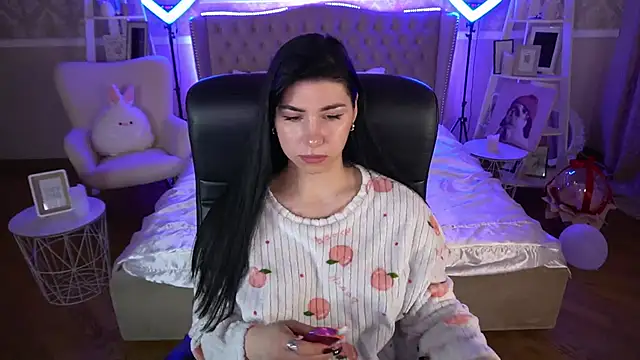 Snapshot of EmilyCandyy chatting on March 18, 2025, 7:12 am EmilyCandyy online show from March 18, 2025, 7:12 am