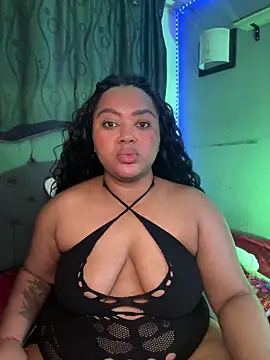 Snapshot of yanza2002 chatting on April 15, 2026, 11:38 pm yanza2002 online show from April 15, 2026, 11:38 pm