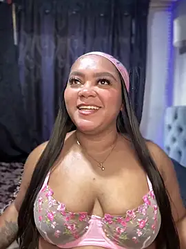 yanza2002 online show from March 9, 2025, 8:10 pm