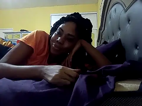 Snapshot of HONEYSWEETS_LIVE chatting on March 10, 2025, 3:56 am HONEYSWEETS LIVE online show from March 10, 2025, 3:56 am