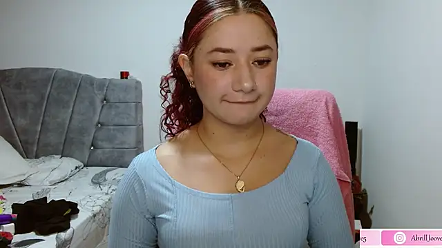 Snapshot of abril_love2 chatting on January 30, 2025, 1:33 am abril love2 online show from January 30, 2025, 1:33 am