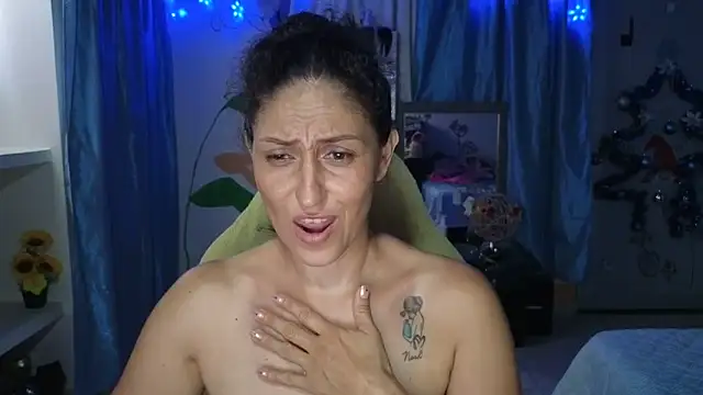 Snapshot of caro_mature_wild_hot chatting on December 7, 2024, 11:18 pm caro mature wild hot online show from December 7, 2024, 11:18 pm