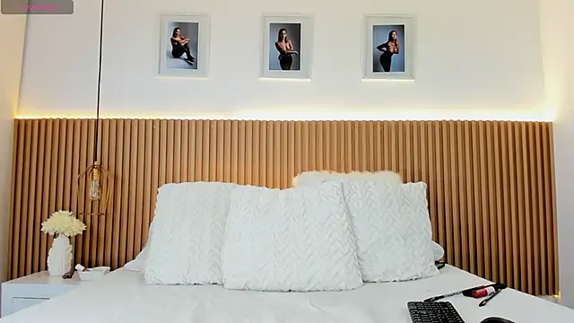 Snapshot of SUSIEPOWELL chatting on September 12, 2025, 1:28 am SUSIEPOWELL online show from September 12, 2025, 1:28 am