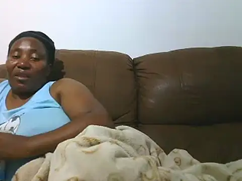 Snapshot of ebonytitts4u chatting on February 25, 2026, 7:47 pm ebonytitts4u online show from February 25, 2026, 7:47 pm