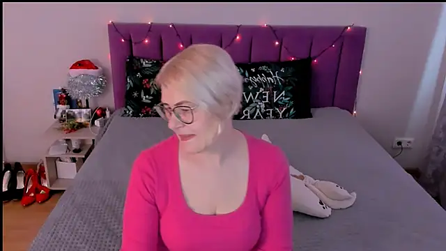 Snapshot of sabrinamacmarren chatting on January 13, 2026, 11:03 am sabrinamacmarren online show from January 13, 2026, 11:03 am