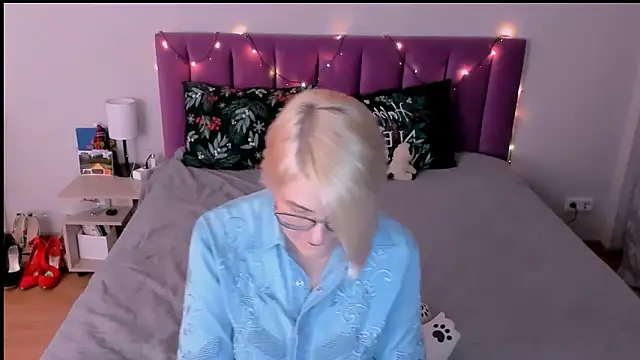 Snapshot of sabrinamacmarren chatting on January 15, 2026, 4:32 pm sabrinamacmarren online show from January 15, 2026, 4:32 pm