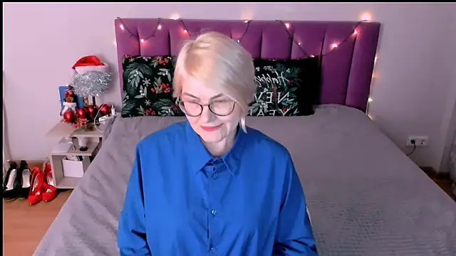 Snapshot of sabrinamacmarren chatting on January 10, 2026, 1:28 pm sabrinamacmarren online show from January 10, 2026, 1:28 pm