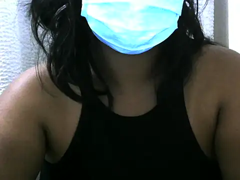 Snapshot of Artinah22 chatting on December 1, 2025, 7:37 pm Artinah22 online show from December 1, 2025, 7:37 pm