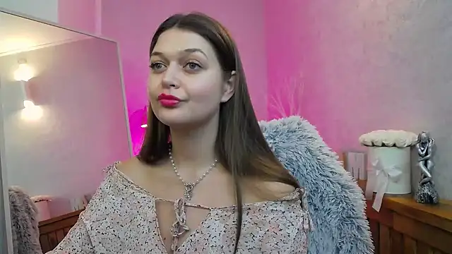 Snapshot of LallyHill chatting on February 3, 2025, 5:03 pm LallyHill online show from February 3, 2025, 5:03 pm