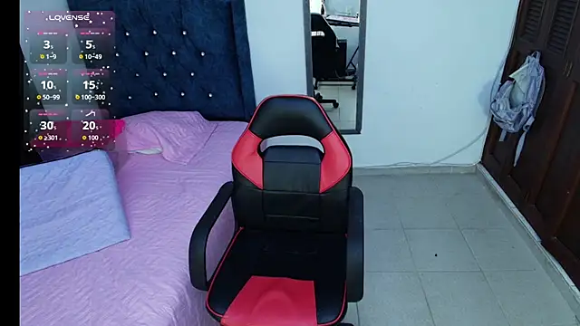 Julieta Sandia online show from September 28, 2025, 11:44 pm