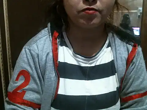 Snapshot of UrsMansi chatting on January 18, 2026, 6:28 am UrsMansi online show from January 18, 2026, 6:28 am