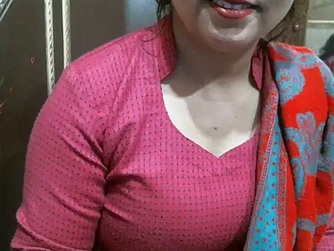 Snapshot of UrsMansi chatting on December 22, 2025, 5:07 am UrsMansi online show from December 22, 2025, 5:07 am