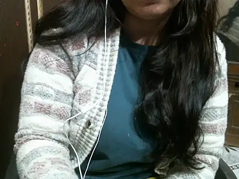 Snapshot of UrsMansi chatting on February 3, 2026, 6:22 am UrsMansi online show from February 3, 2026, 6:22 am