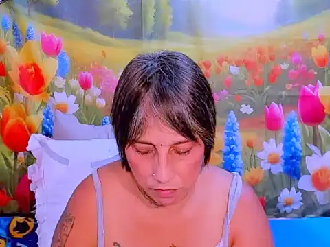 Snapshot of indianroxy chatting on October 13, 2025, 5:53 am indianroxy online show from October 13, 2025, 5:53 am