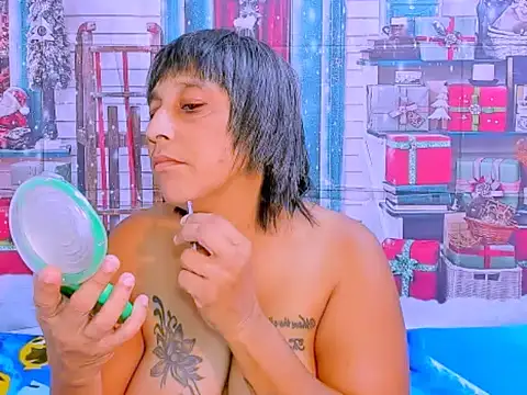 Snapshot of indianroxy chatting on December 20, 2025, 6:27 am indianroxy online show from December 20, 2025, 6:27 am