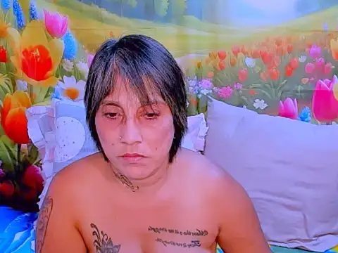 Snapshot of indianroxy chatting on October 20, 2025, 6:15 am indianroxy online show from October 20, 2025, 6:15 am