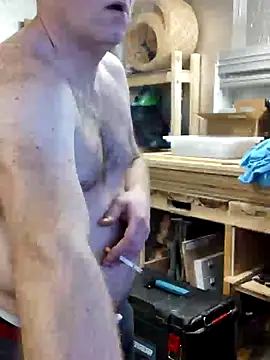 Snapshot of IronedTitan chatting on December 17, 2024, 12:45 am IronedTitan online show from December 17, 2024, 12:45 am