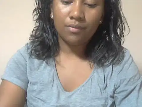 Snapshot of cutybigass chatting on April 15, 2026, 5:50 pm cutybigass online show from April 15, 2026, 5:50 pm