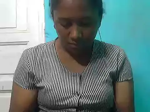 Snapshot of cutybigass chatting on March 2, 2026, 6:37 pm cutybigass online show from March 2, 2026, 6:37 pm