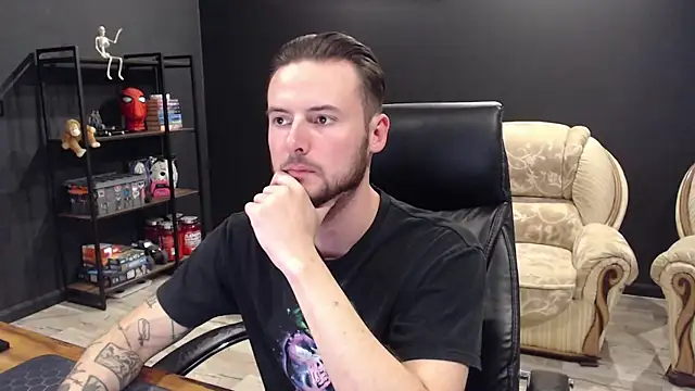 MihasikD online show from October 18, 2025, 1:13 pm