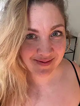 Snapshot of Anna_Alexa chatting on March 12, 2025, 10:59 am Anna Alexa online show from March 12, 2025, 10:59 am