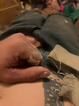 Snapshot of mikeylong chatting on April 14, 2026, 5:56 am mikeylong online show from April 14, 2026, 5:56 am