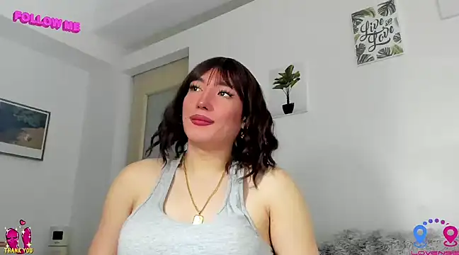 hottycrishina online show from February 27, 2025, 12:03 am