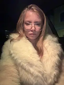 Snapshot of AnastasiaAniess chatting on October 27, 2025, 7:48 pm AnastasiaAniess online show from October 27, 2025, 7:48 pm