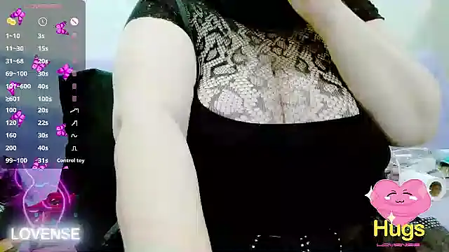 Snapshot of tatli_bela chatting on April 17, 2026, 6:27 am tatli bela online show from April 17, 2026, 6:27 am