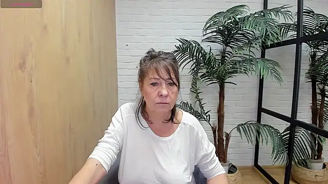 LindaPassionate online show from March 18, 2025, 5:23 am