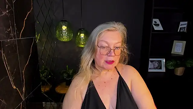 NataliMellow online show from November 21, 2025, 1:21 pm