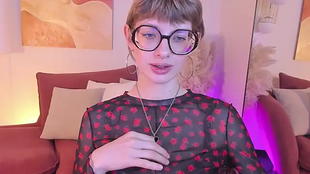 Snapshot of RubySoft chatting on October 27, 2025, 8:43 pm RubySoft online show from October 27, 2025, 8:43 pm