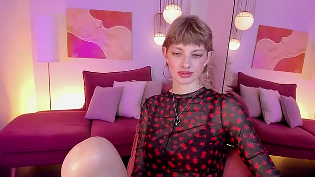 Snapshot of RubySoft chatting on October 10, 2025, 8:53 pm RubySoft online show from October 10, 2025, 8:53 pm