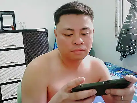 Snapshot of SirViceBoy2020 chatting on June 1, 2026, 12:22 am SirViceBoy2020 online show from June 1, 2026, 12:22 am