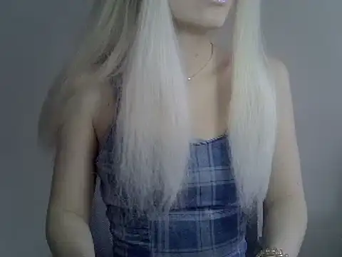 Snapshot of DitaVira chatting on January 21, 2025, 11:35 am DitaVira online show from January 21, 2025, 11:35 am