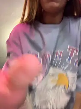 Snapshot of Rakiyahcharms chatting on November 30, 2025, 8:53 pm Rakiyahcharms online show from November 30, 2025, 8:53 pm