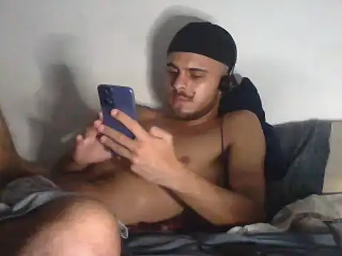 Snapshot of LoudLikeness chatting on February 21, 2025, 10:50 am LoudLikeness online show from February 21, 2025, 10:50 am