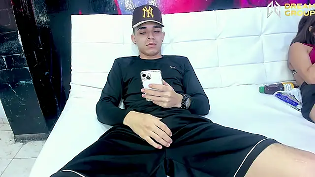 Snapshot of AmazingPartys chatting on March 24, 2026, 3:06 am AmazingPartys online show from March 24, 2026, 3:06 am