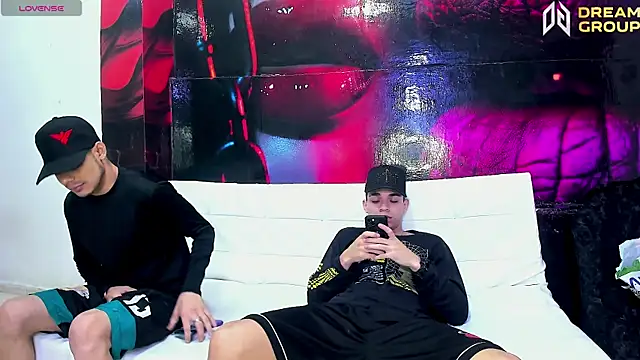 Snapshot of AmazingPartys chatting on April 14, 2026, 1:16 pm AmazingPartys online show from April 14, 2026, 1:16 pm