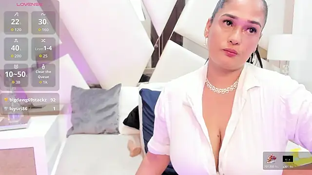 MilfVictoria online show from October 19, 2025, 12:52 pm